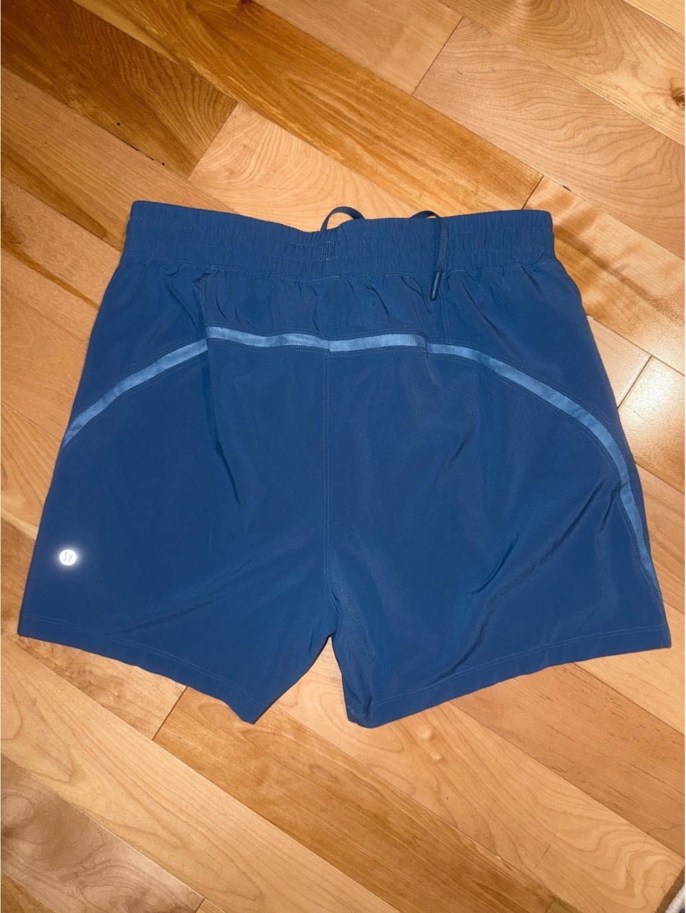 Lululemon Men's Blue Athletic Shorts M EUC 5 inch pace breaker